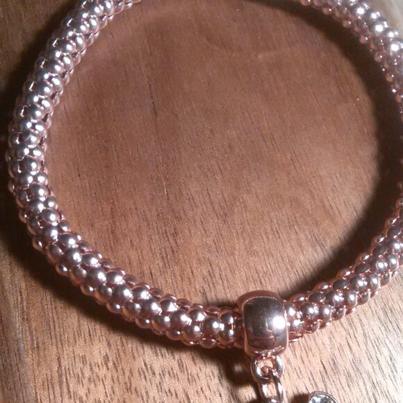 White Austrian Crystal Teddy Bear Charm Rosetone Stretch Bracelet - Picture 6 of 9